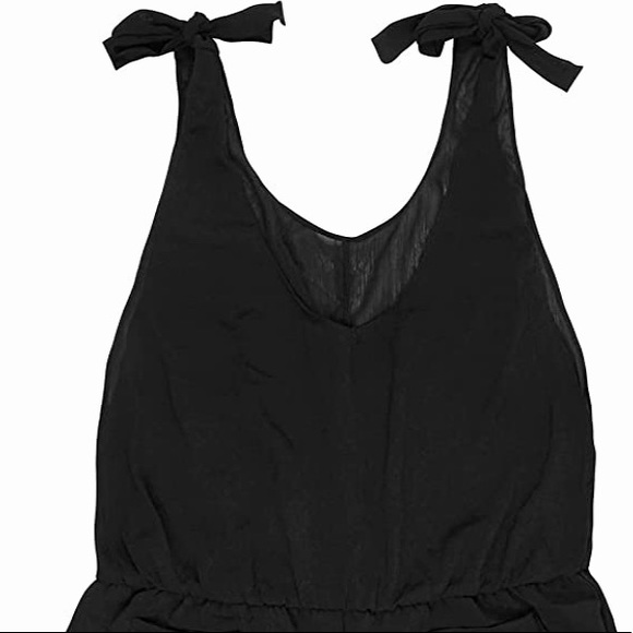 NWT🏷🖤 Adorable Tie Shoulder Romper - Picture 3 of 7